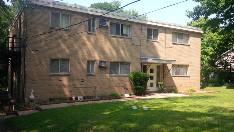 Sylvia Apartments in Westlake, OH - Building Photo