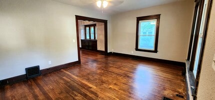 5537 Whiteford Rd in Sylvania, OH - Building Photo - Building Photo