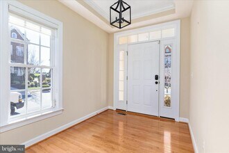 18334 Buccaneer Terrace in Leesburg, VA - Building Photo - Building Photo