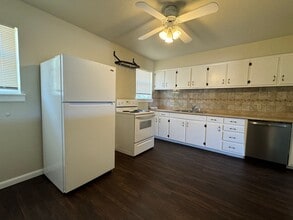 5407 NW Kinyon Ave in Lawton, OK - Building Photo - Building Photo