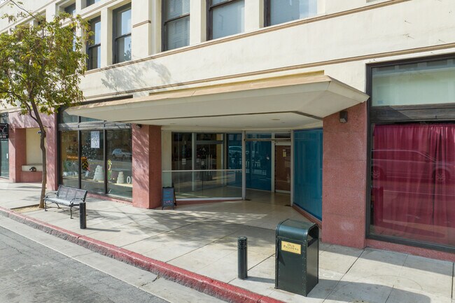 25-45 N Raymond Ave in Pasadena, CA - Building Photo - Building Photo