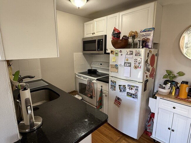 97 West Cedar St, Unit 3
