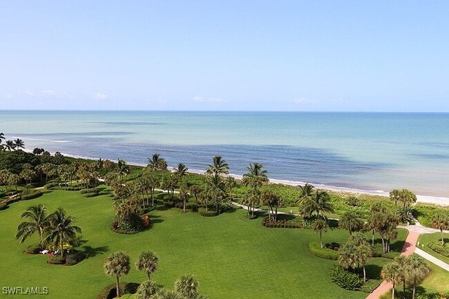 property at 4041 Gulf Shore Blvd N