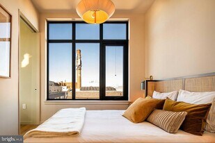 1700 N Front St, Unit 1B-234 in Philadelphia, PA - Building Photo