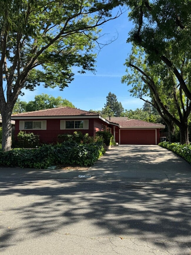 property at 1214 Cornell Dr
