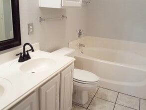 3848 Kirby Dr in Denton, TX - Building Photo - Building Photo