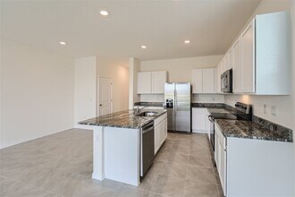 32319 Turtle Grace Lp in Wesley Chapel, FL - Building Photo - Building Photo
