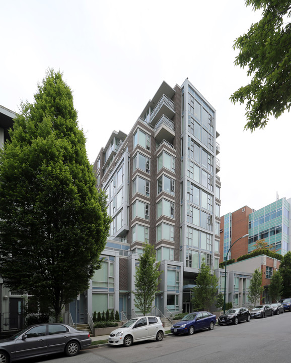 Cambie+7 in Vancouver, BC - Building Photo