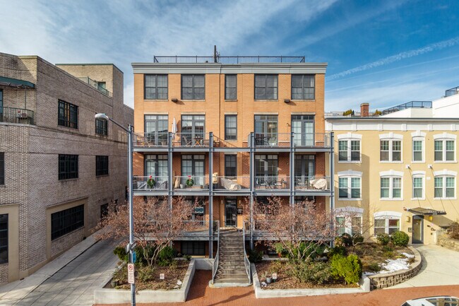 2412 17th St NW in Washington, DC - Building Photo - Building Photo