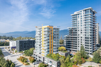 Highland House in Burnaby, BC - Building Photo - Building Photo