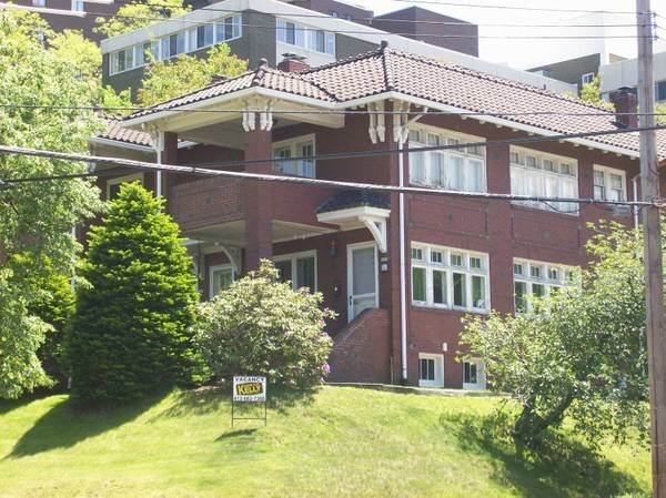 5602 Beacon St in Pittsburgh, PA - Building Photo