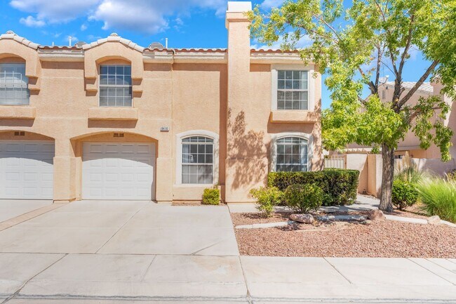 8416 Sewards Bluff Ave in Las Vegas, NV - Building Photo - Building Photo