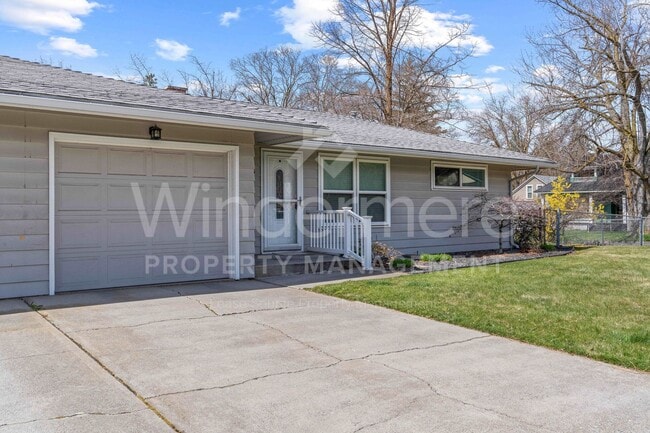 property at 1402 S Jefferson St