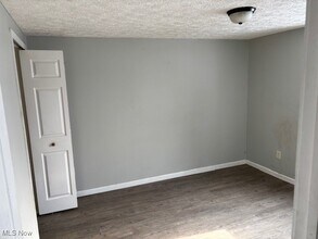 4736 E High St in Mantua, OH - Building Photo - Building Photo