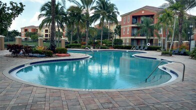 4402 SW 160th Ave, Unit 914 in Miramar, FL - Building Photo - Building Photo