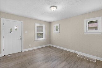 10194 Imperial Dr in St. Louis, MO - Building Photo - Building Photo