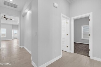 1800 Dana Gray St in El Paso, TX - Building Photo - Building Photo
