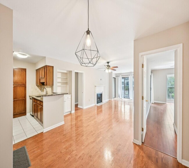 2303 Pine Heights Dr NE in Atlanta, GA - Building Photo - Building Photo