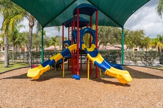 Club Caribe in Coconut Creek, FL - Building Photo - Building Photo