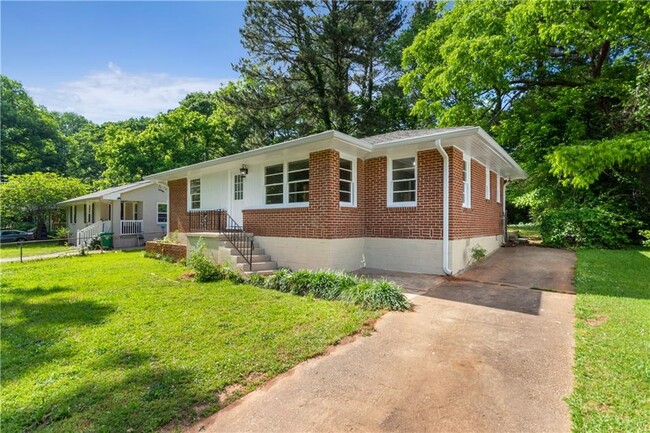 4246 Timber Valley Ct in Decatur, GA - Building Photo - Building Photo