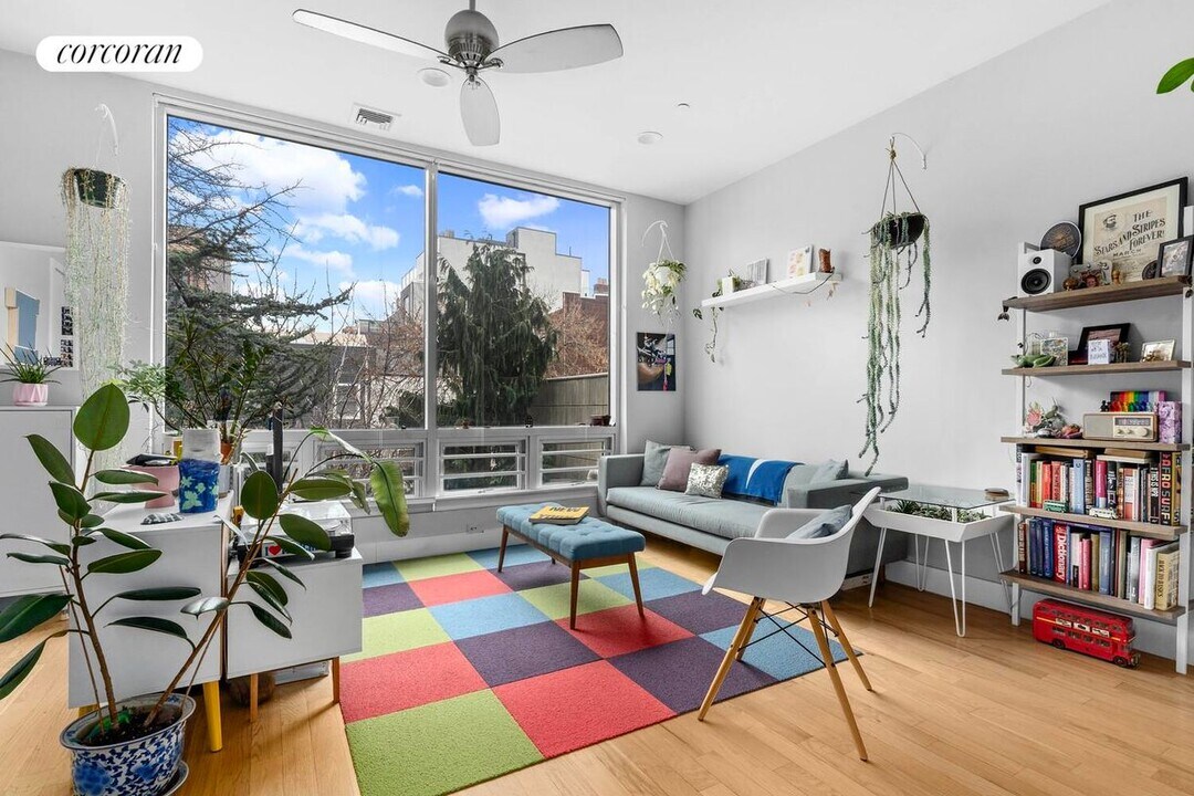 219-223 Withers St in Brooklyn, NY - Building Photo