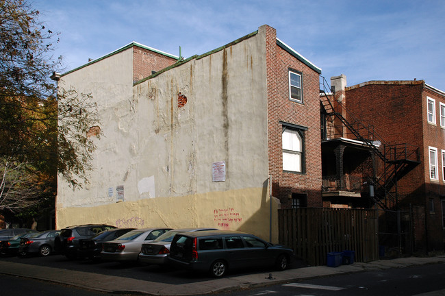 1320 Pine St in Philadelphia, PA - Foto de edificio - Building Photo