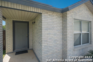 9839 Diamond Cliff Dr in Helotes, TX - Foto de edificio - Building Photo