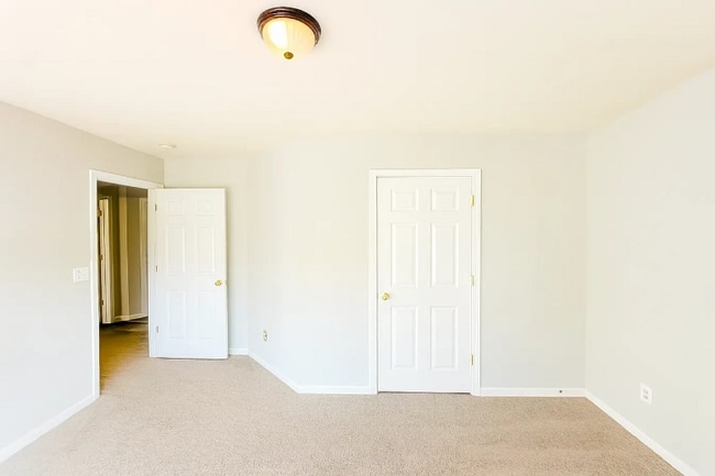 4831 Stowe Derby Dr in Charlotte, NC - Foto de edificio - Building Photo