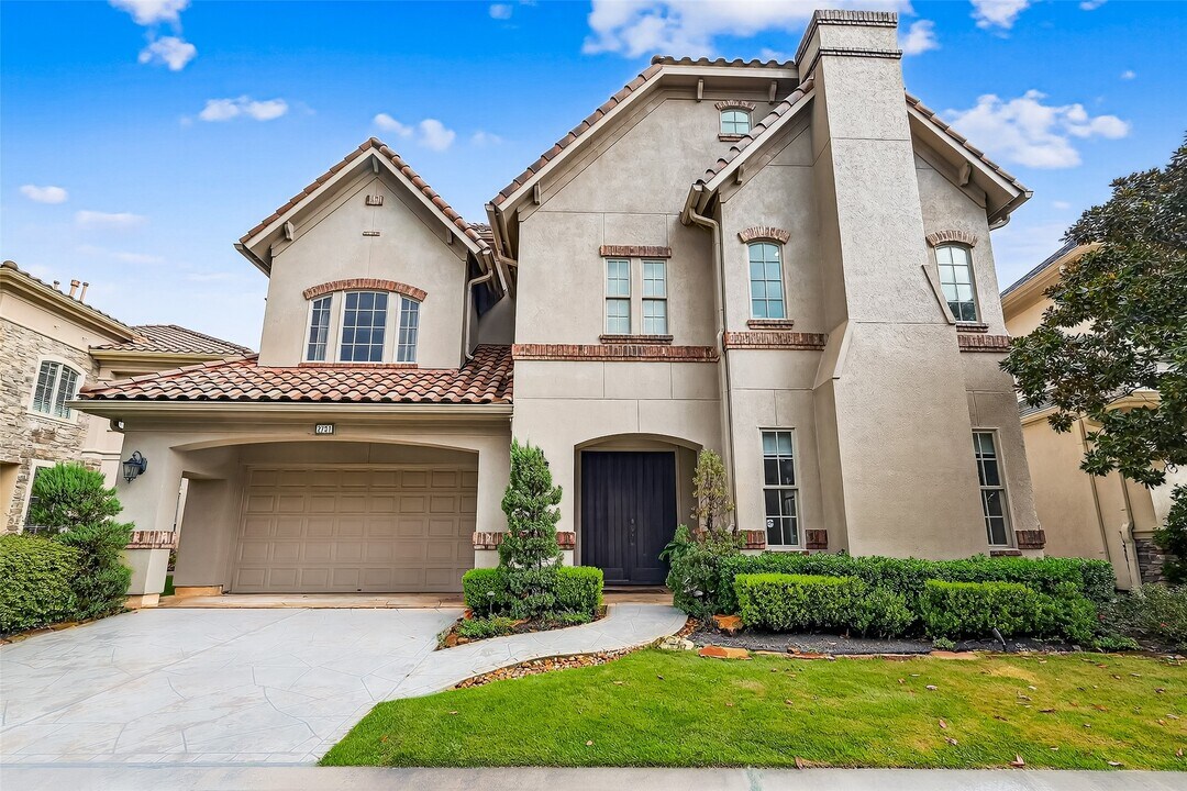 2731 Stuart Manor in Houston, TX - Foto de edificio