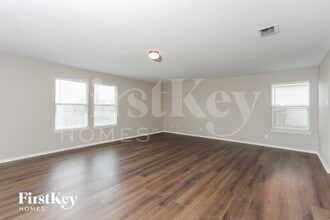 466 Dolly Dr in Converse, TX - Building Photo - Building Photo