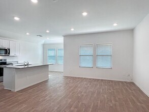 1020 Chachalaca Ct in Seguin, TX - Building Photo - Building Photo