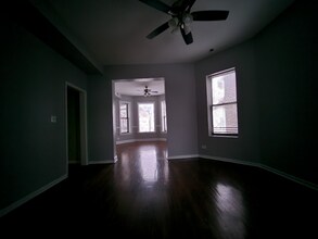 7314 S Kenwood Ave-Unit -1 in Chicago, IL - Building Photo - Building Photo