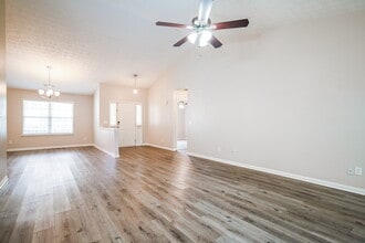 5324 Paddington Ln in Powder Springs, GA - Building Photo - Building Photo