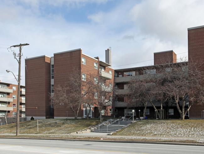 Courtyards on Weston in Toronto, ON - Building Photo - Building Photo