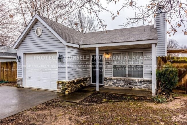 3195 W Woodfield Way in Fayetteville, AR - Foto de edificio - Building Photo