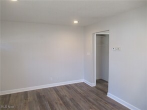 12009 Summerland Ave in Cleveland, OH - Building Photo - Building Photo