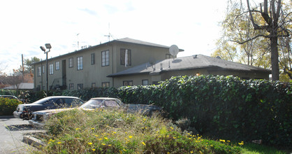 50 S Vinedo Ave in Pasadena, CA - Foto de edificio - Building Photo