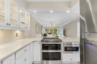 234 Banyan Blvd in Naples, FL - Building Photo - Building Photo