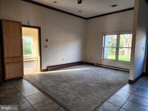 203 W 5th Ave in Ranson, WV - Foto de edificio - Building Photo