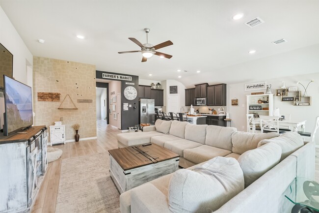 property at 18906 Sorrento Pt Dr