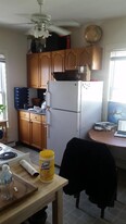 60 Walden St, Unit 1 Apartamentos