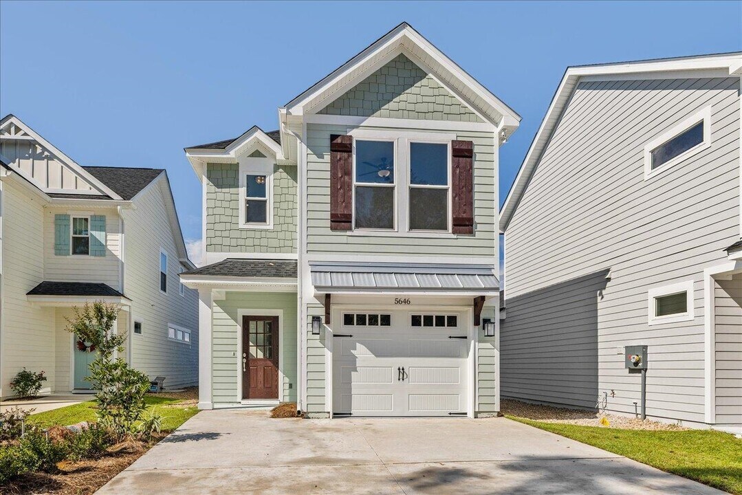 5646 Native Oak Dr in Tallahassee, FL - Building Photo