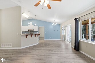 716 N Pine Ridge Loop in Wasilla, AK - Building Photo - Building Photo