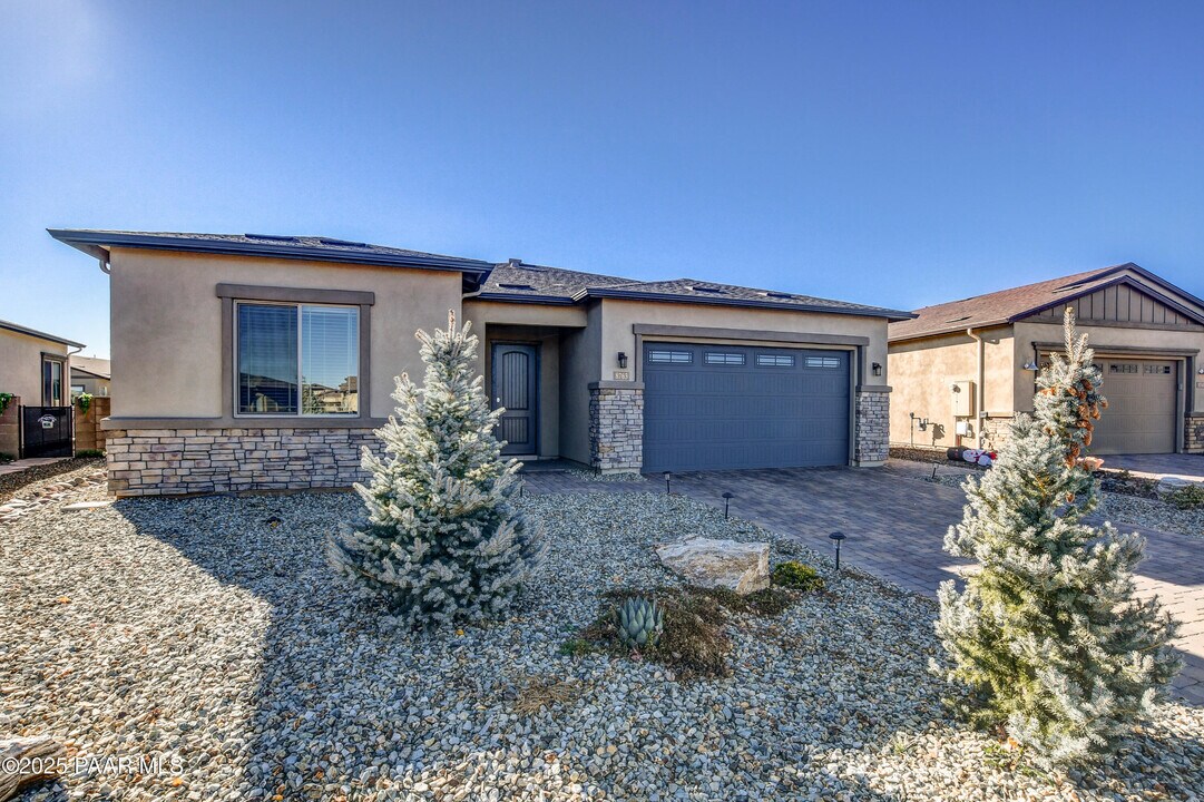 8736 N Peaceful Vly Wy in Prescott Valley, AZ - Building Photo