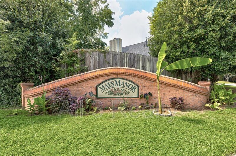 3790 Benjamin Ct SW in Atlanta, GA - Building Photo