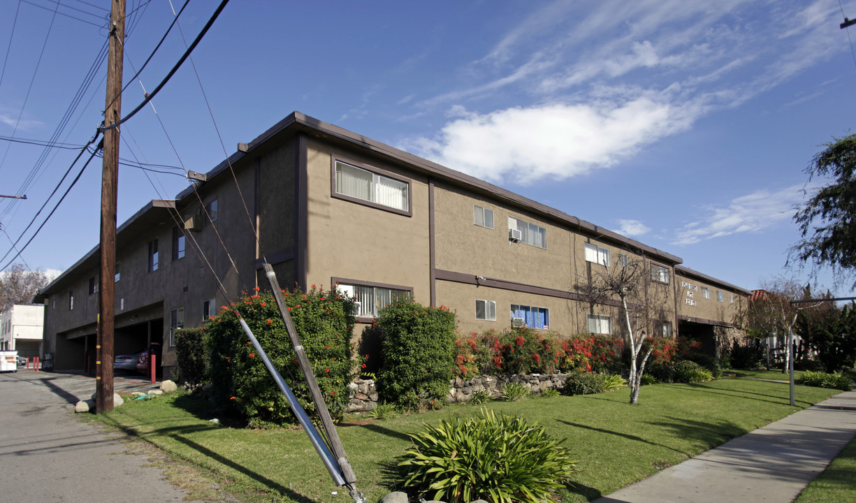 Upland Heights Apartments in Upland, CA - Building Photo