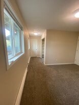 10040 Gebhart Dr in Anchorage, AK - Building Photo