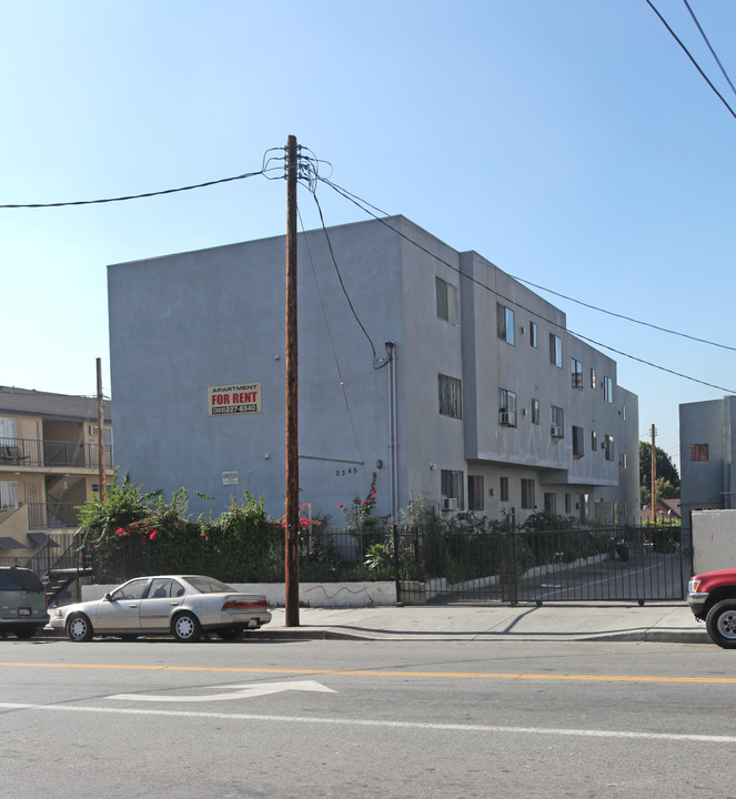 2345 Lincoln Park Ave in Los Angeles, CA - Foto de edificio