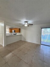 1453 Lake Crystal Dr, Unit H in West Palm Beach, FL - Building Photo - Building Photo