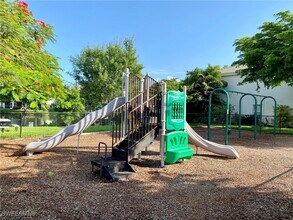 8151 Pacific Beach Dr in Ft. Myers, FL - Building Photo - Building Photo